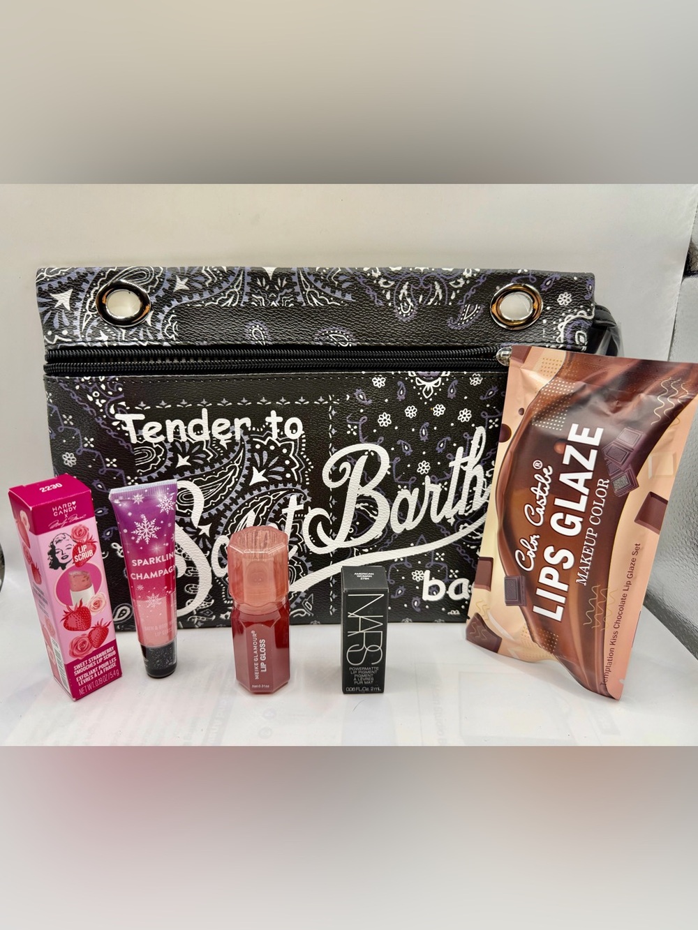 Nars Beauty Bundle w/ Makeup Bag – Lip Gloss, Lip Scrub & More